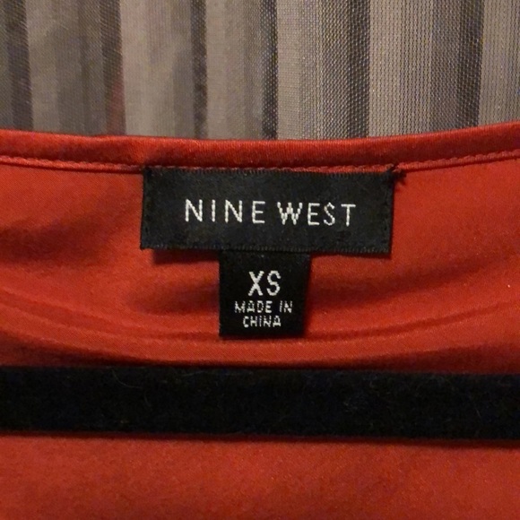 Nine West sleeveless silk blouse XS - Picture 3 of 3